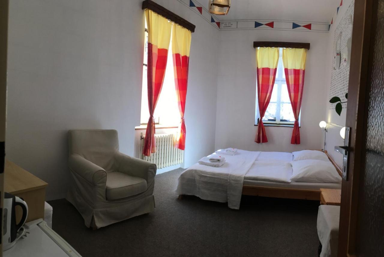 Pension Alfa & Whisky Pub Tabor Bagian luar foto